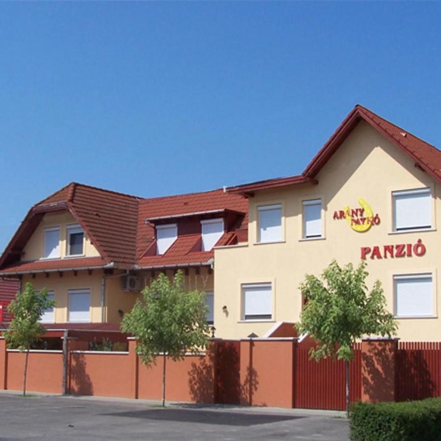Hotel Arany Patkó Panzió Debreczyn Zewnętrze zdjęcie