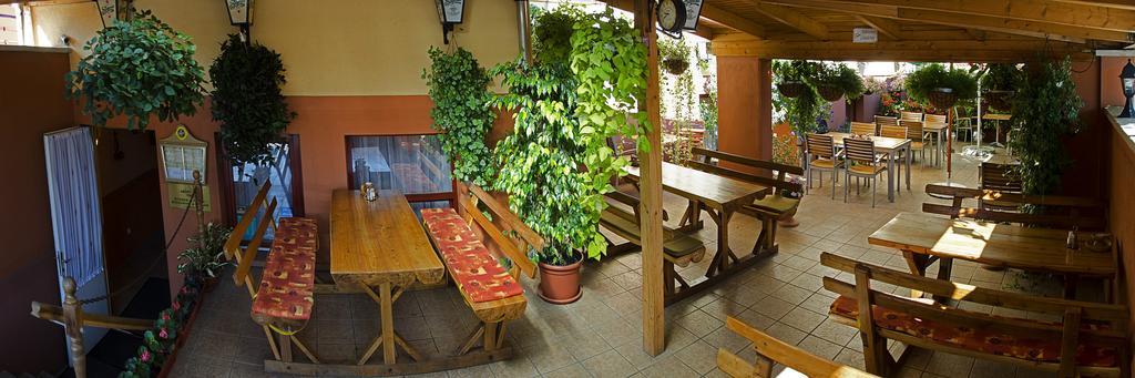 Hotel Arany Patkó Panzió Debreczyn Zewnętrze zdjęcie