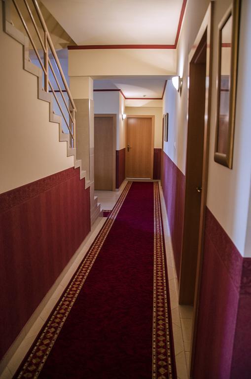 Hotel Arany Patkó Panzió Debreczyn Zewnętrze zdjęcie