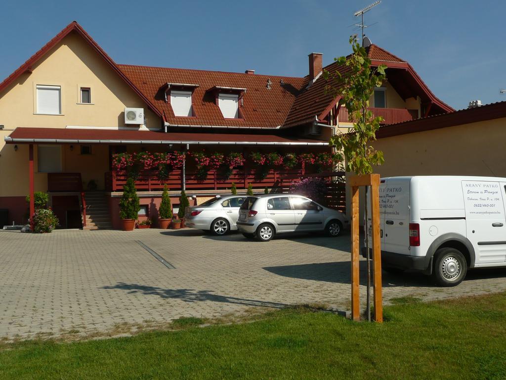 Hotel Arany Patkó Panzió Debreczyn Zewnętrze zdjęcie